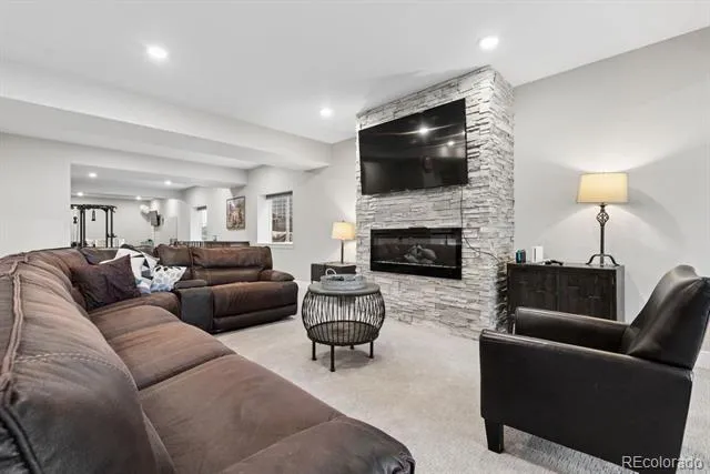 154 E Lost Pines Drive Monument, CO 80132