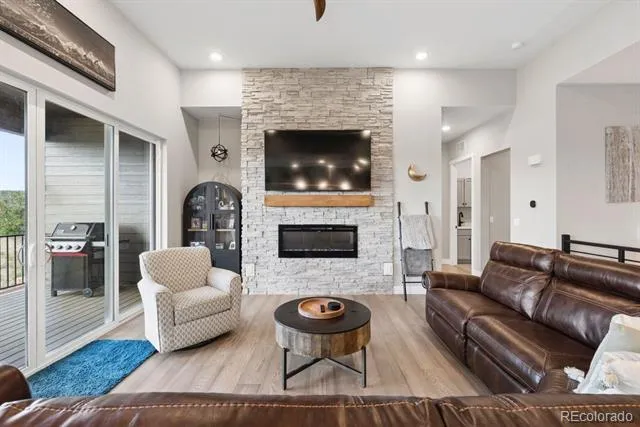 154 E Lost Pines Drive Monument, CO 80132