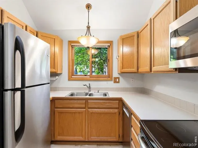 3030 Edison Court Boulder, CO 80301