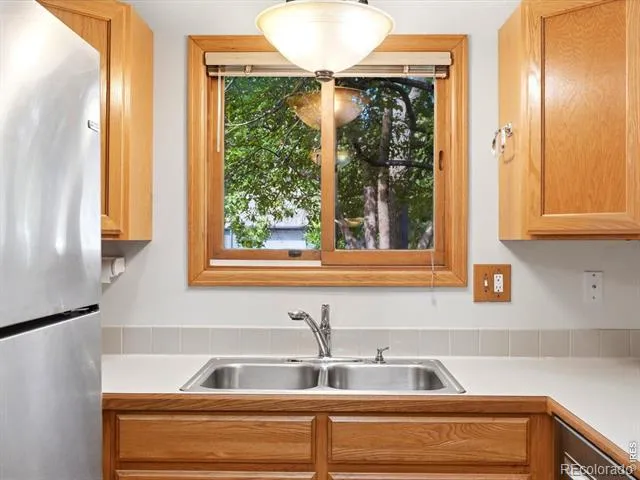 3030 Edison Court Boulder, CO 80301
