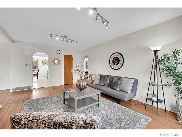 1850 Iris Avenue Boulder, CO 80304