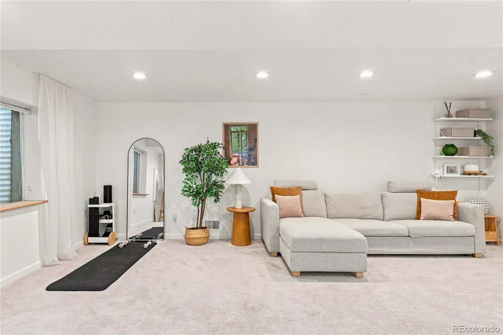 148 S Locust Street Denver, CO 80224