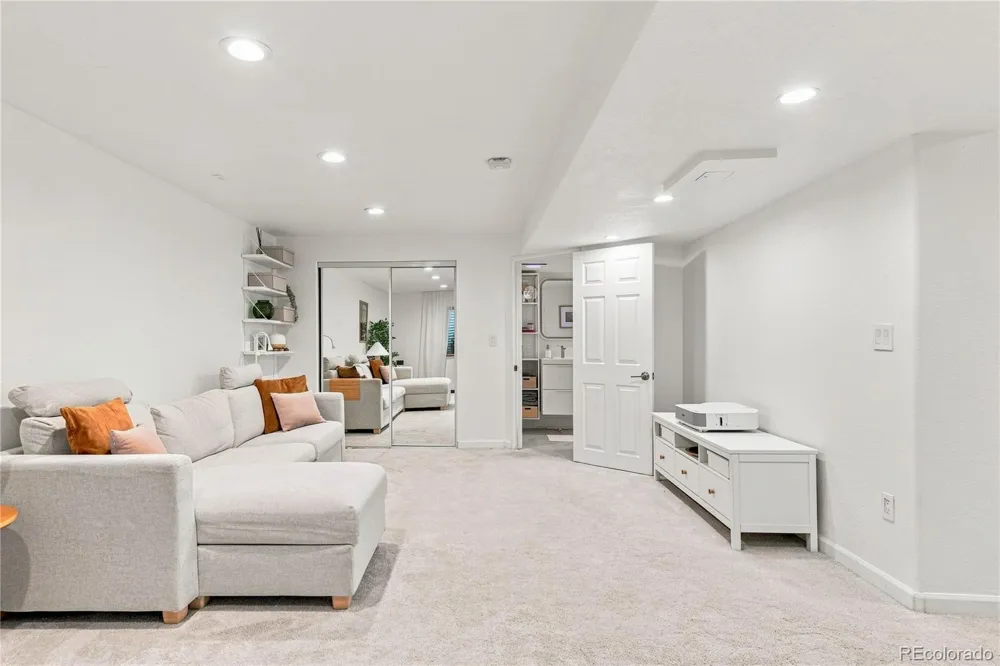 148 S Locust Street Denver, CO 80224