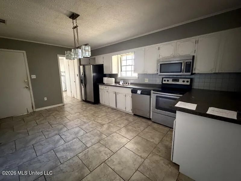 301 Sloan Drive Richland, MS 39218