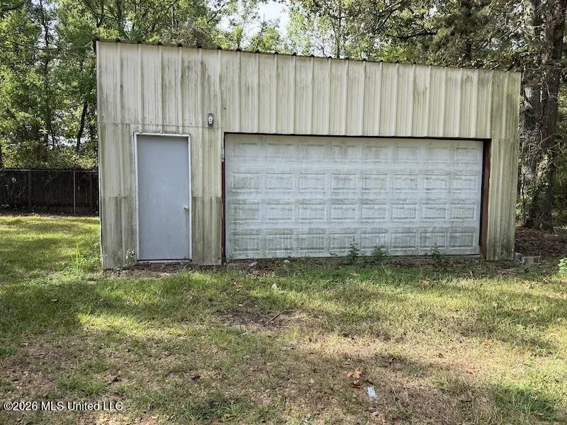301 Sloan Drive Richland, MS 39218