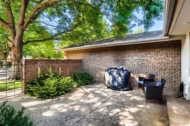 22 Birdie Lane Littleton, CO 80123
