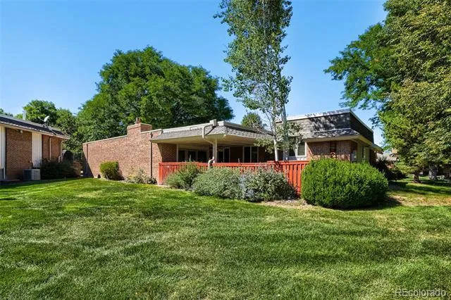 22 Birdie Lane Littleton, CO 80123