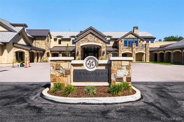 22 Birdie Lane Littleton, CO 80123