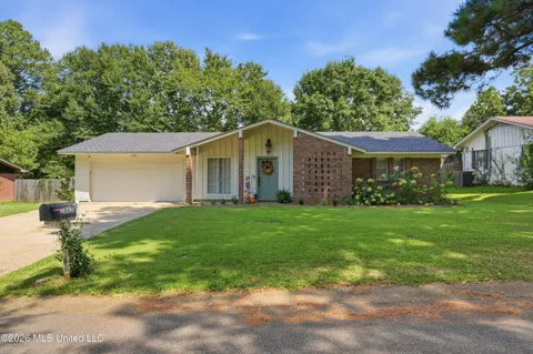 305 Rollingwood Avenue
