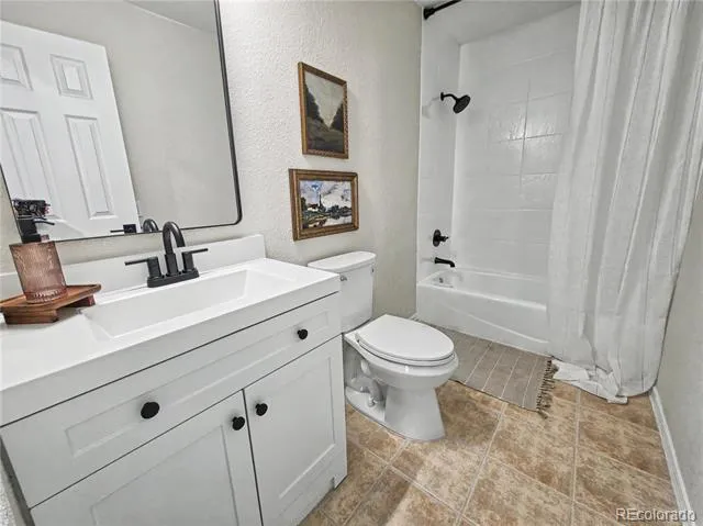 11210 W Powers Avenue Littleton, CO 80127