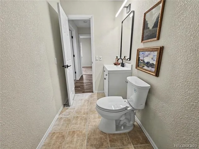 11210 W Powers Avenue Littleton, CO 80127