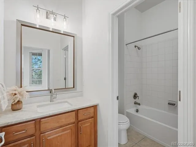 6570 S Ames Court Littleton, CO 80123