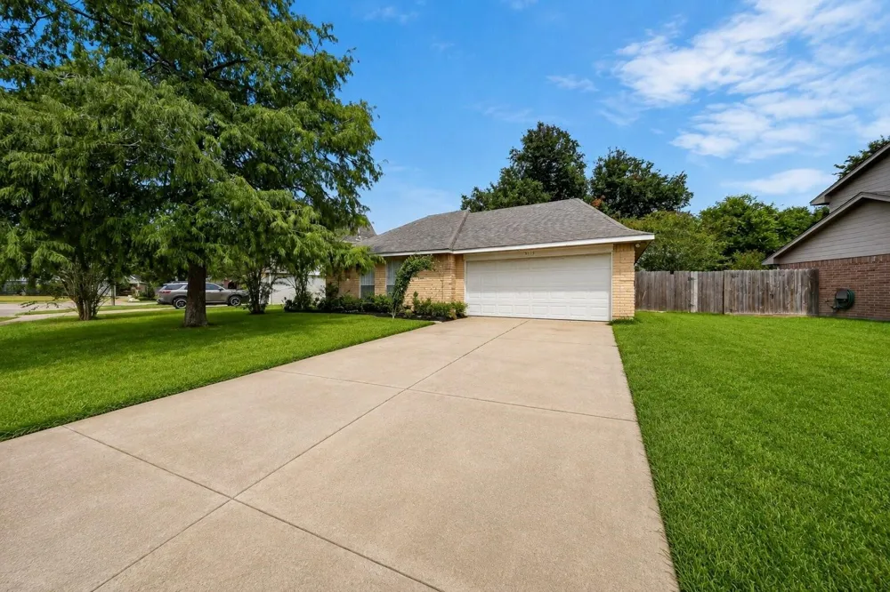 5315 Acorn Court Court League City, TX 77573