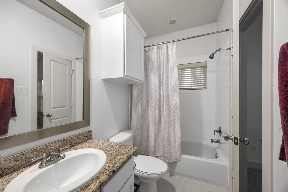 1331 W 24th Street #D Houston, TX 77008