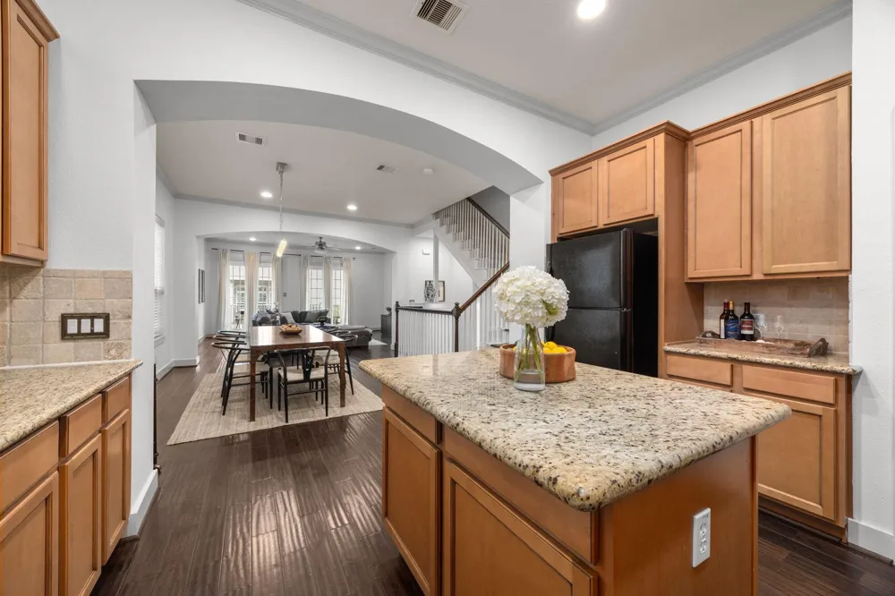 1331 W 24th Street #D Houston, TX 77008