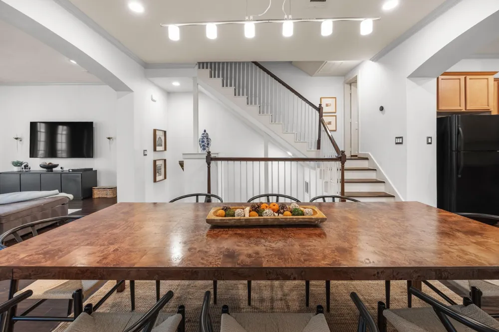 1331 W 24th Street #D Houston, TX 77008