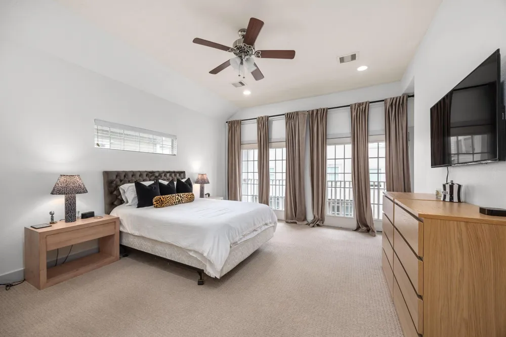 1331 W 24th Street #D Houston, TX 77008