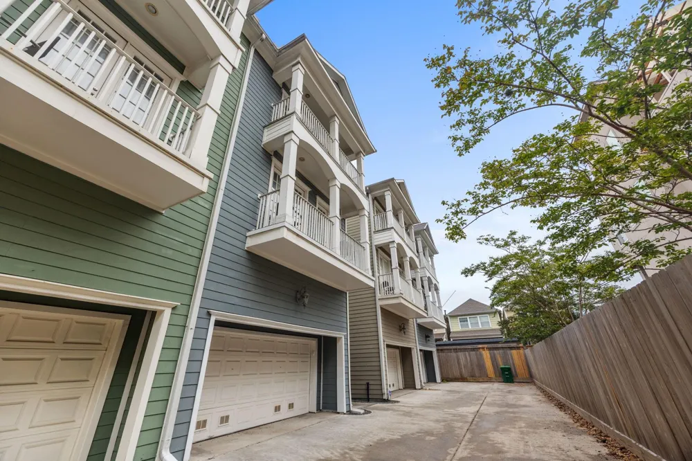 1331 W 24th Street #D Houston, TX 77008