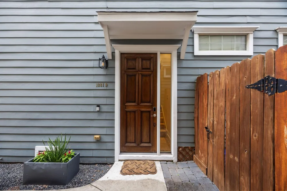 1331 W 24th Street #D Houston, TX 77008