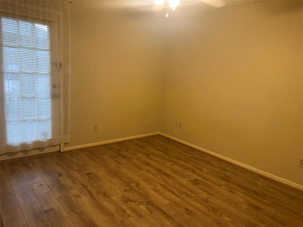 2121 Hepburn Street #407 Houston, TX 77054