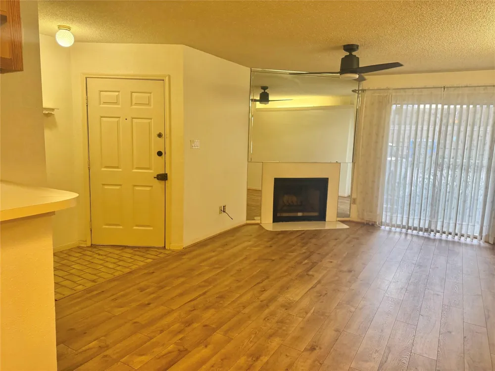 2121 Hepburn Street #407 Houston, TX 77054