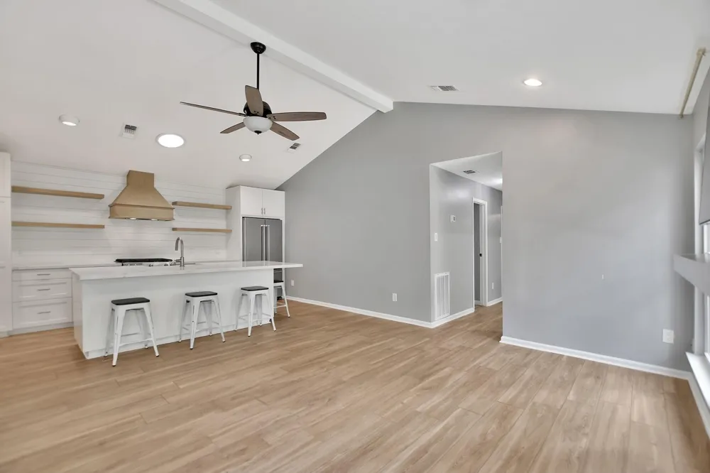 11 Bitterwood Court The Woodlands, TX 77381