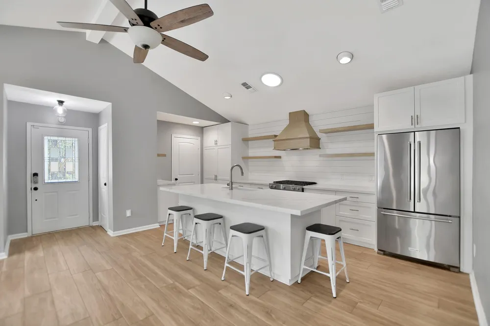 11 Bitterwood Court The Woodlands, TX 77381