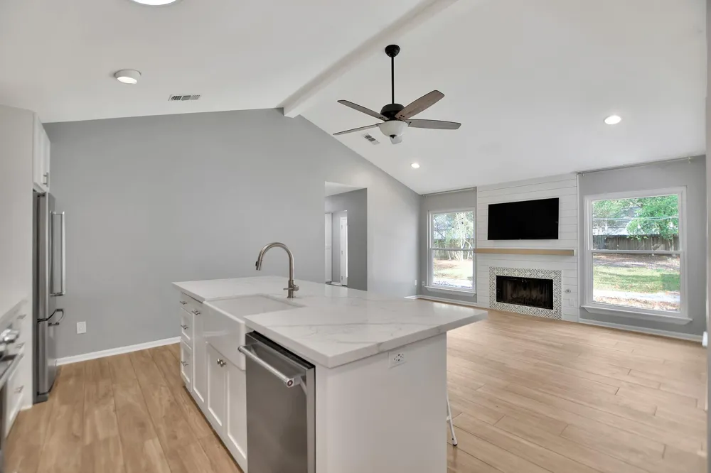 11 Bitterwood Court The Woodlands, TX 77381