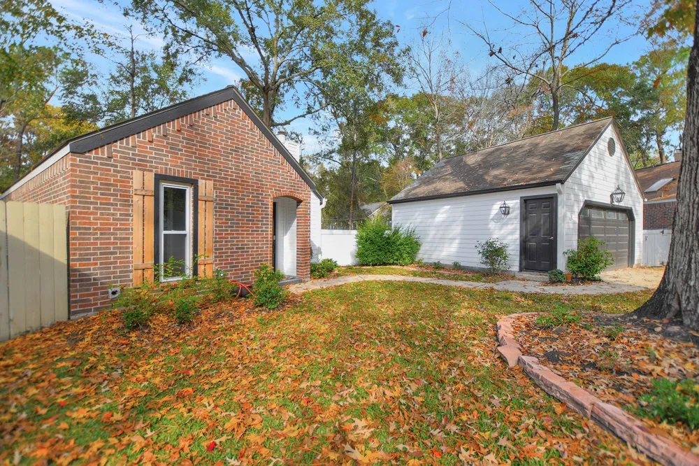 11 Bitterwood Court The Woodlands, TX 77381