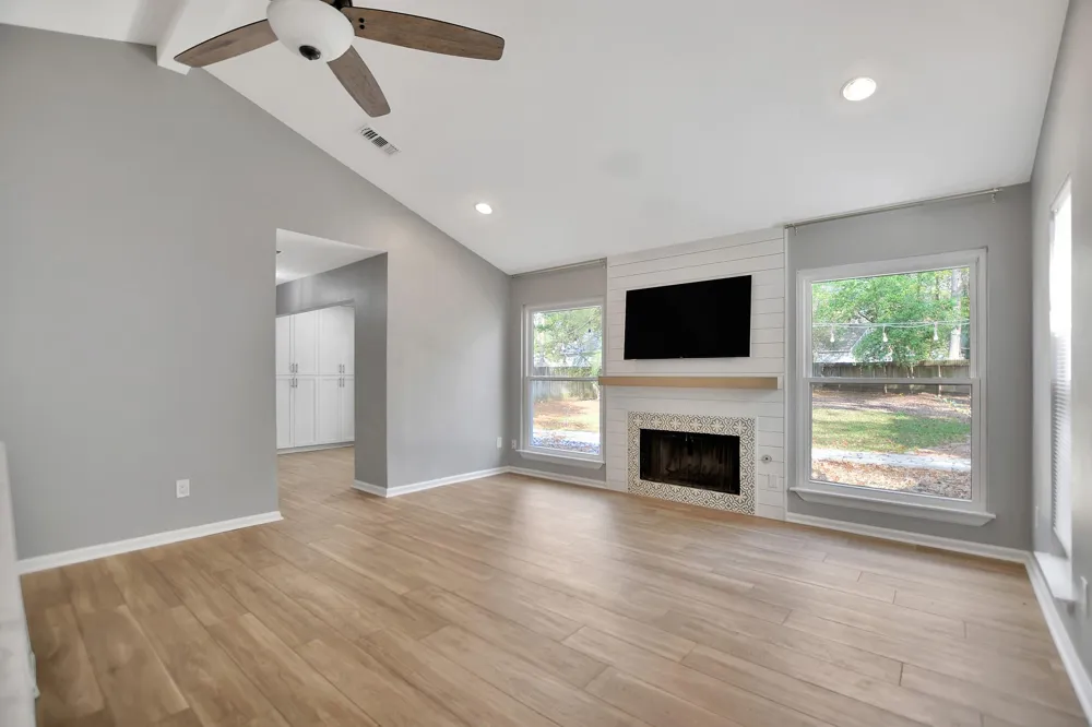 11 Bitterwood Court The Woodlands, TX 77381
