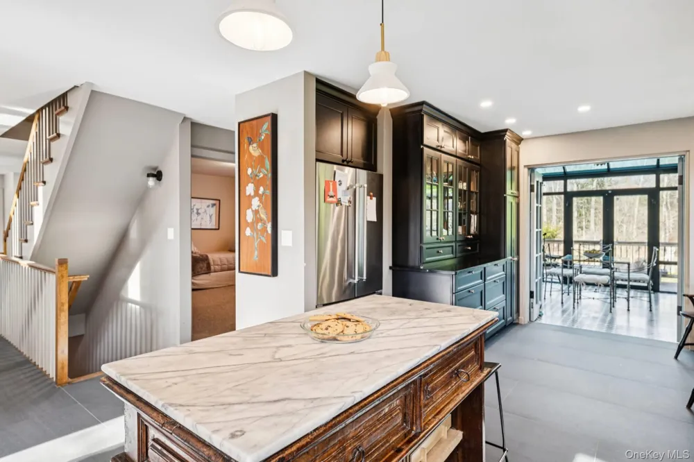 191 Bull Path East Hampton, NY 11937