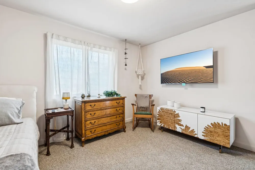 191 Bull Path East Hampton, NY 11937