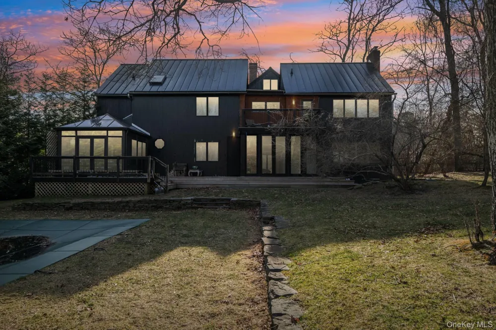 191 Bull Path East Hampton, NY 11937