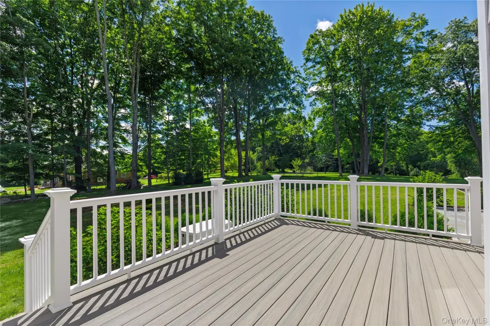 230 Pinesbridge Road Millwood, NY 10546