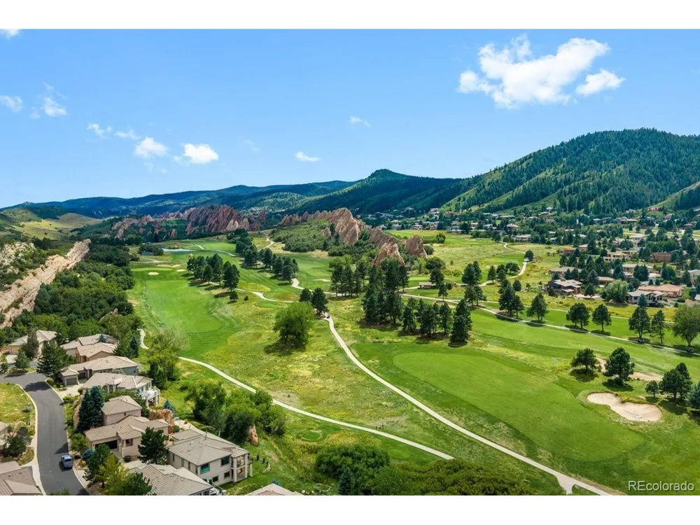 6653 Bright Water Trail Littleton, CO 80125