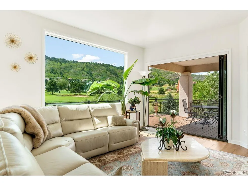 6653 Bright Water Trail Littleton, CO 80125