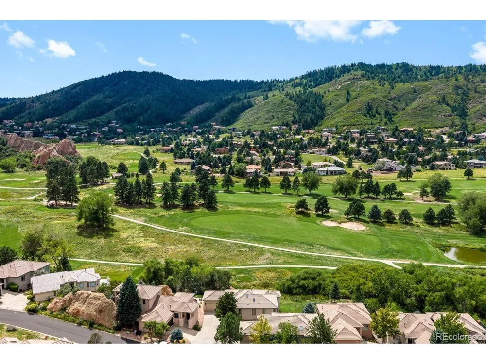 6653 Bright Water Trail Littleton, CO 80125