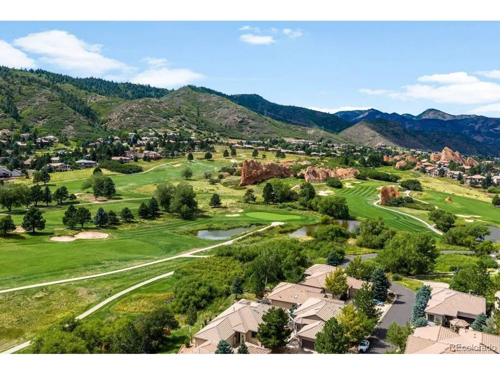 6653 Bright Water Trail Littleton, CO 80125
