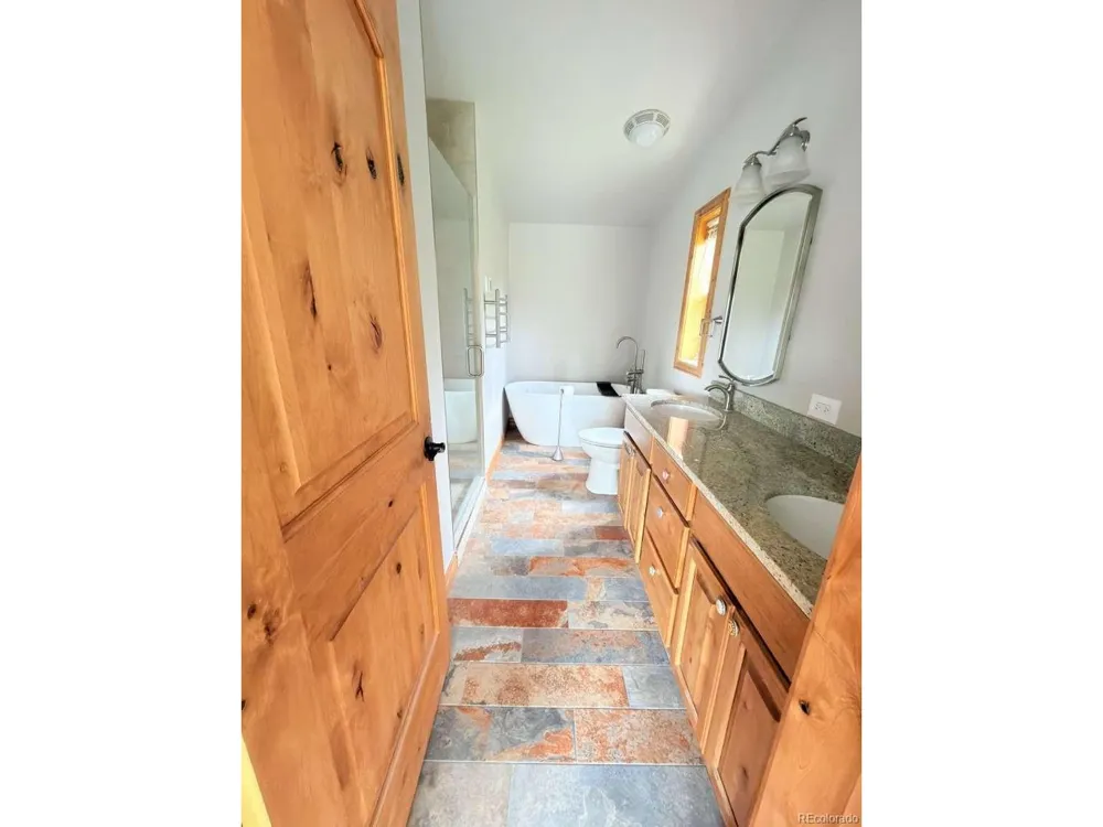 370 Price Lane Gypsum, CO 81637
