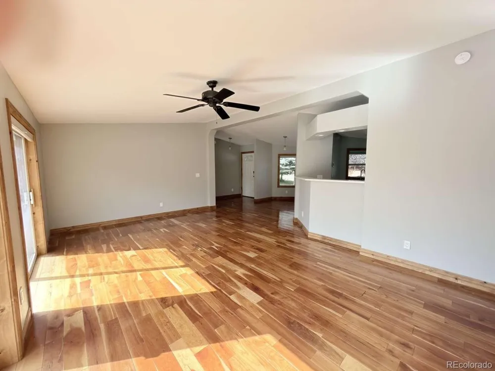370 Price Lane Gypsum, CO 81637