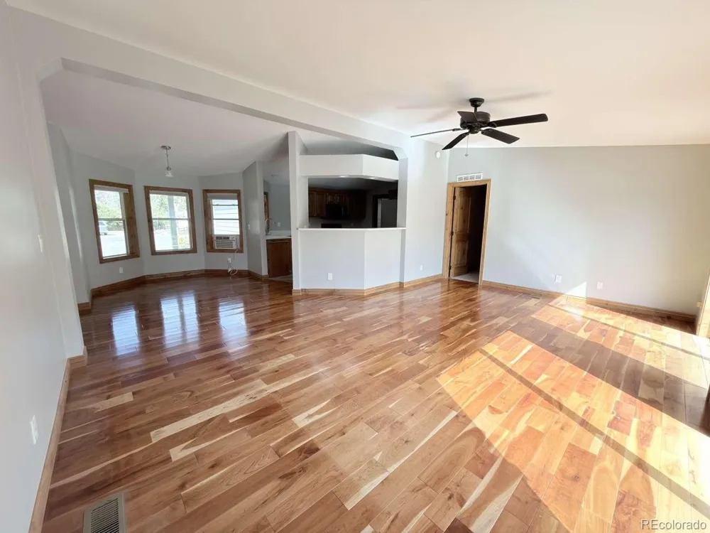 370 Price Lane Gypsum, CO 81637