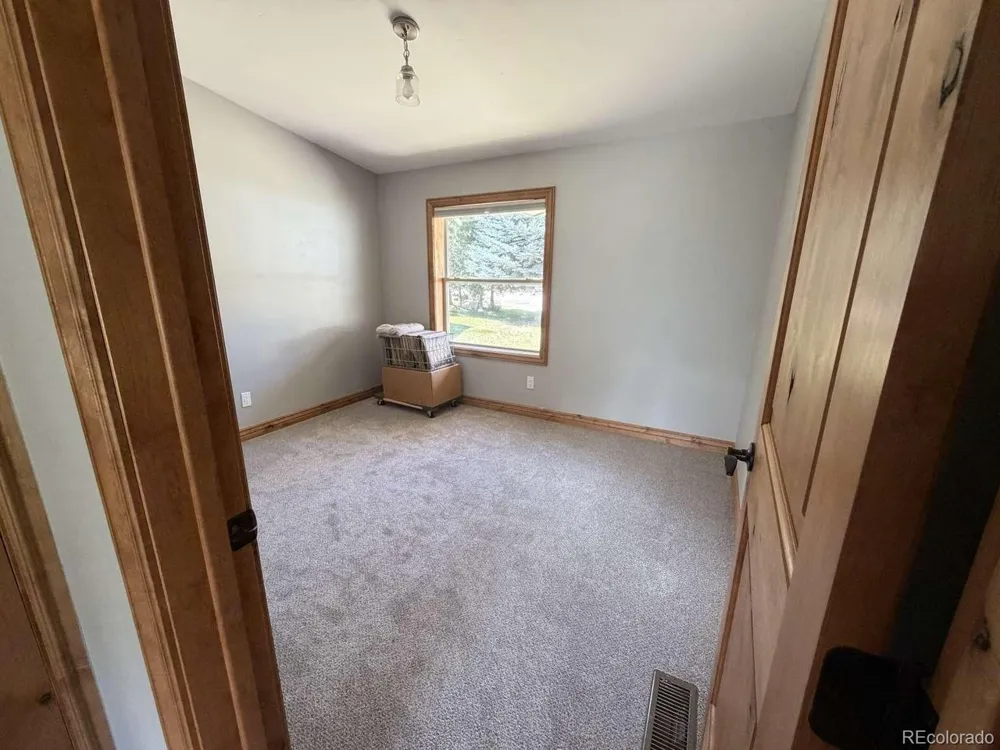 370 Price Lane Gypsum, CO 81637