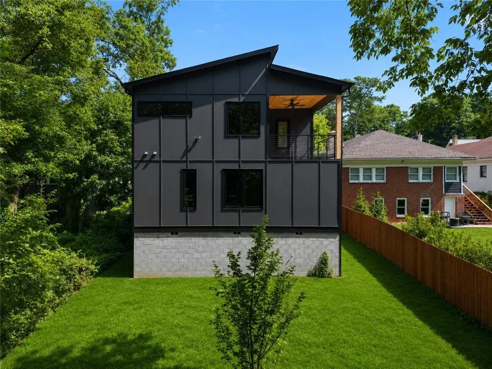 1666 S Gordon Street SW Atlanta, GA 30310