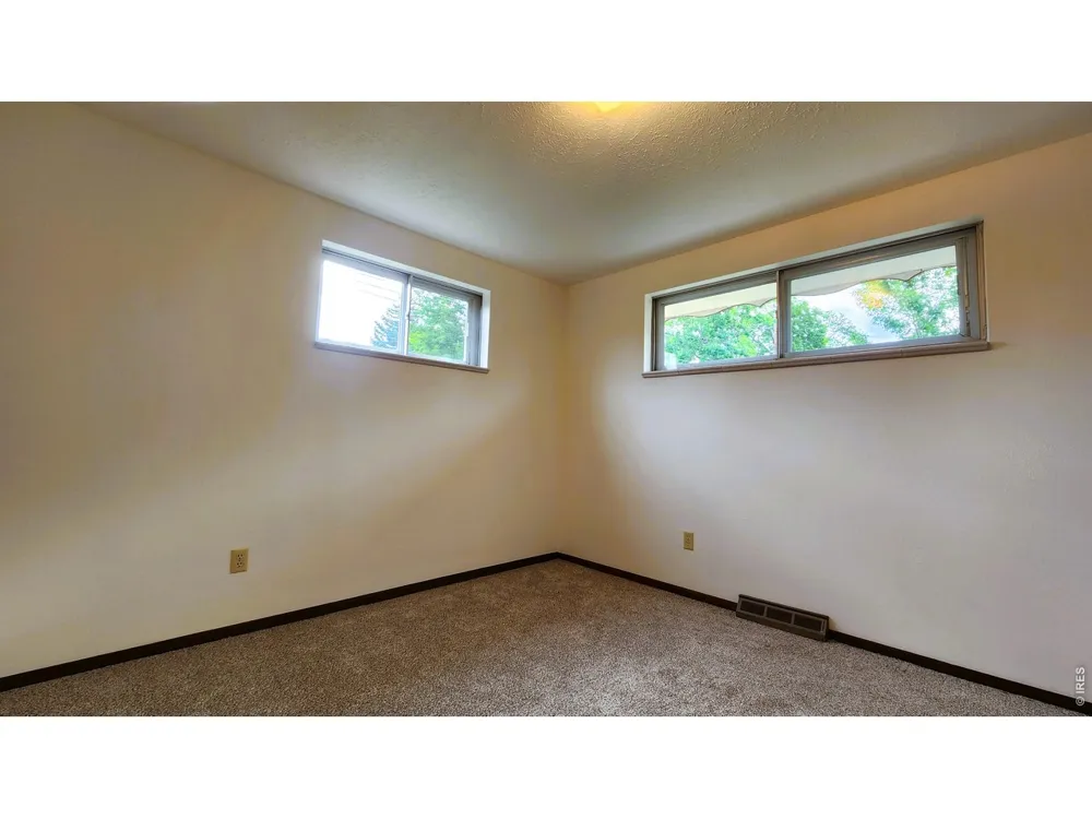 521 W 33rd Street Loveland, CO 80538
