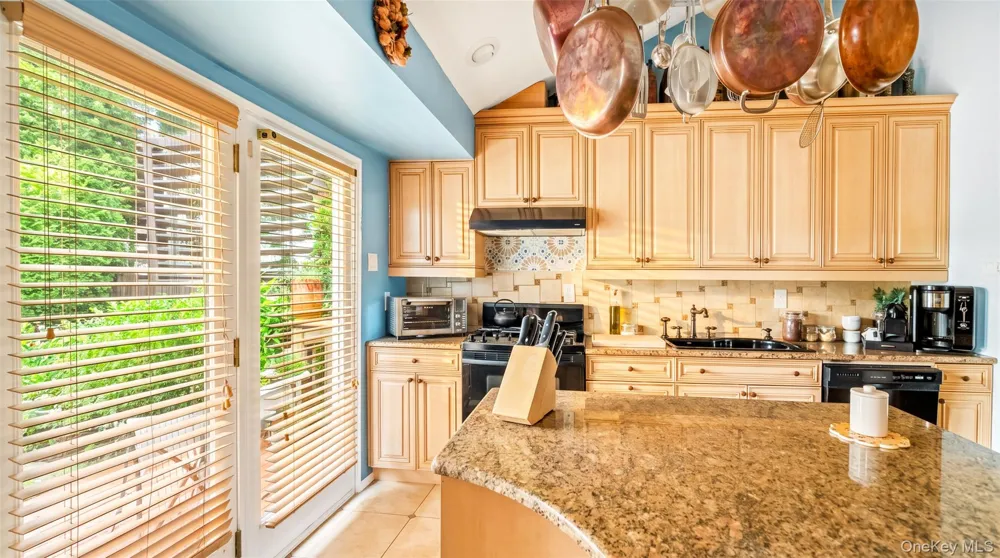 54 Jacqueline Road Massapequa, NY 11758