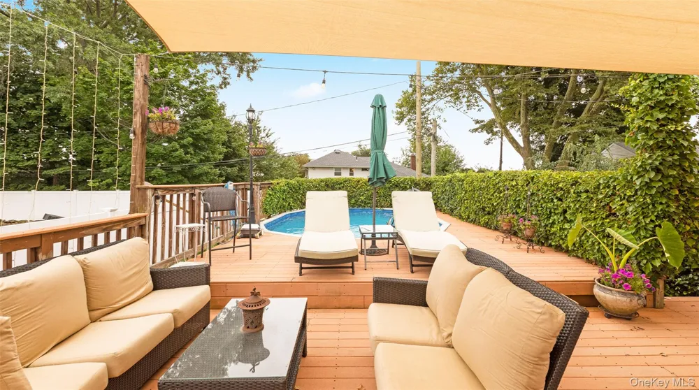 54 Jacqueline Road Massapequa, NY 11758