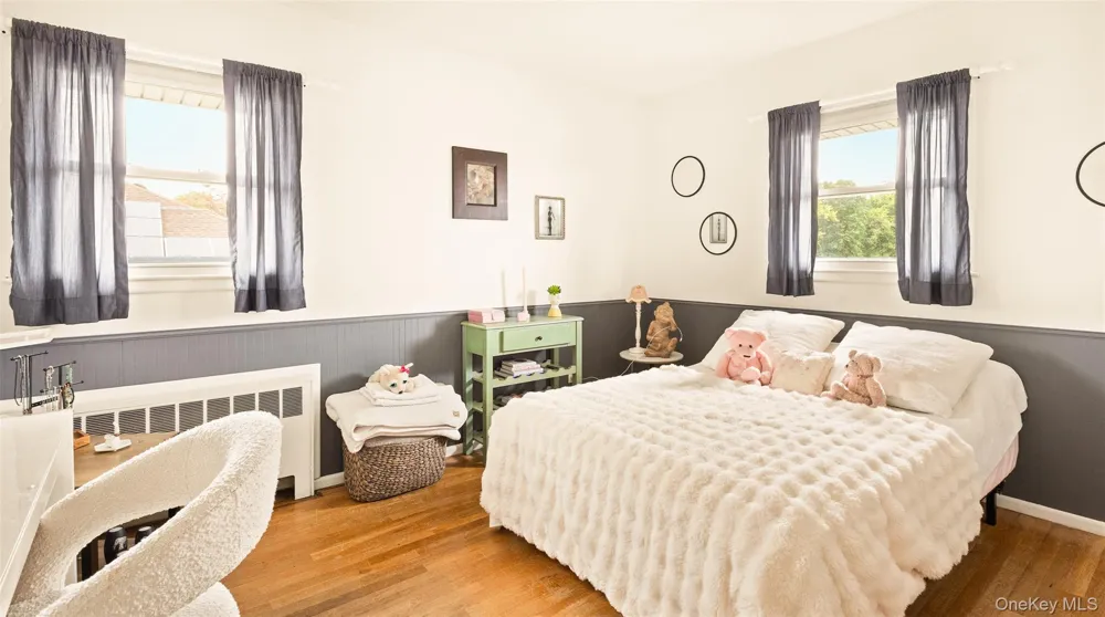 54 Jacqueline Road Massapequa, NY 11758