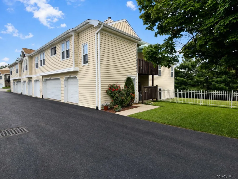 3211 Whispering Hills Chester, NY 10918