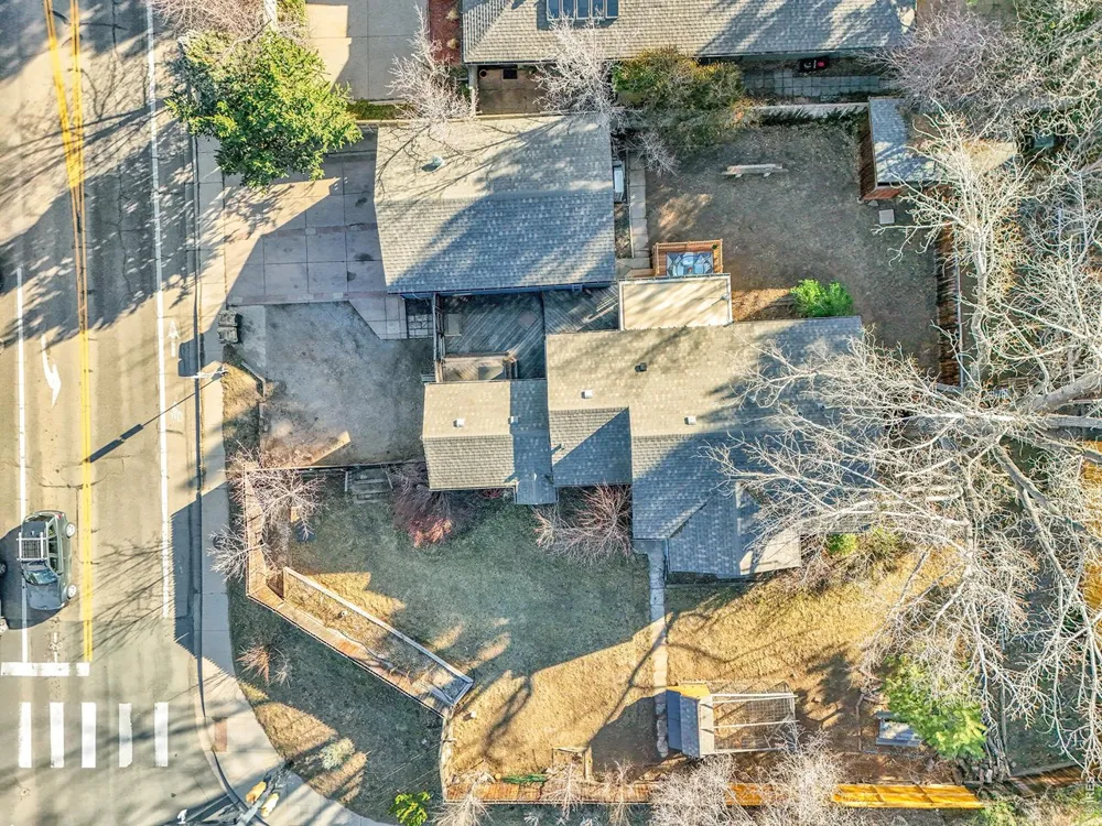 1850 Iris Avenue Boulder, CO 80304
