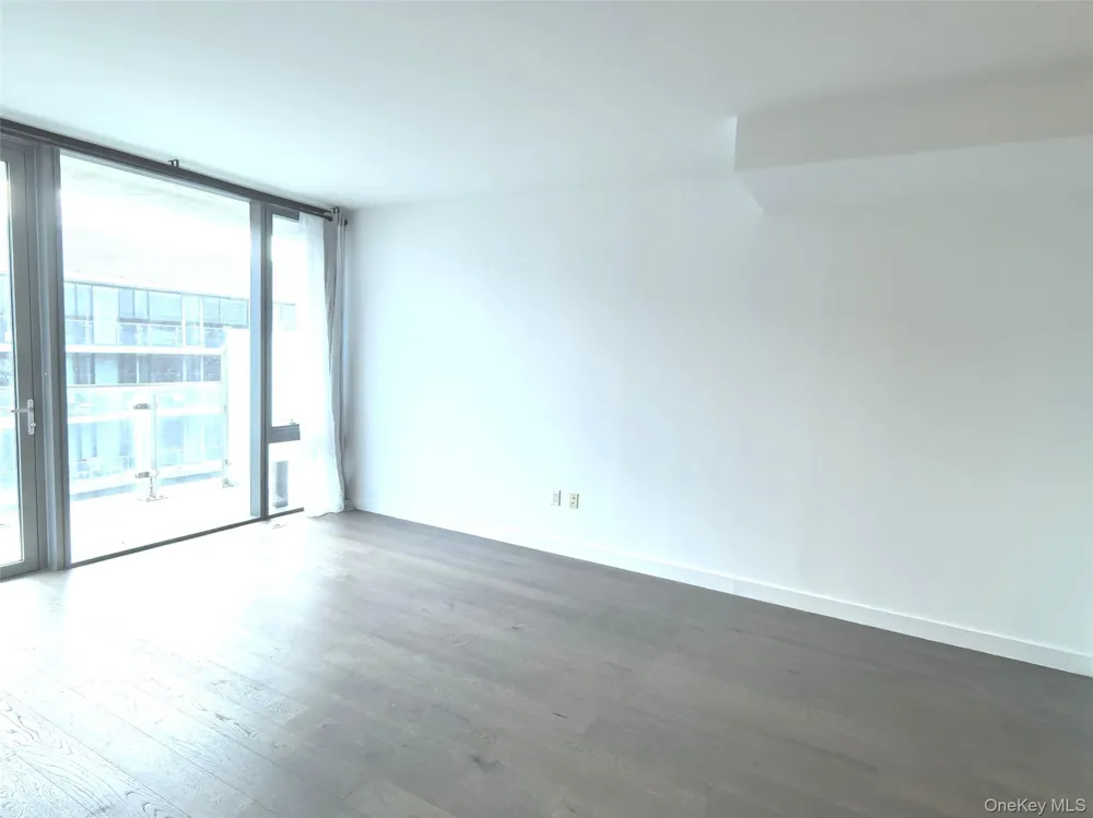 13103 40th Road #PH1W Flushing, NY 11354